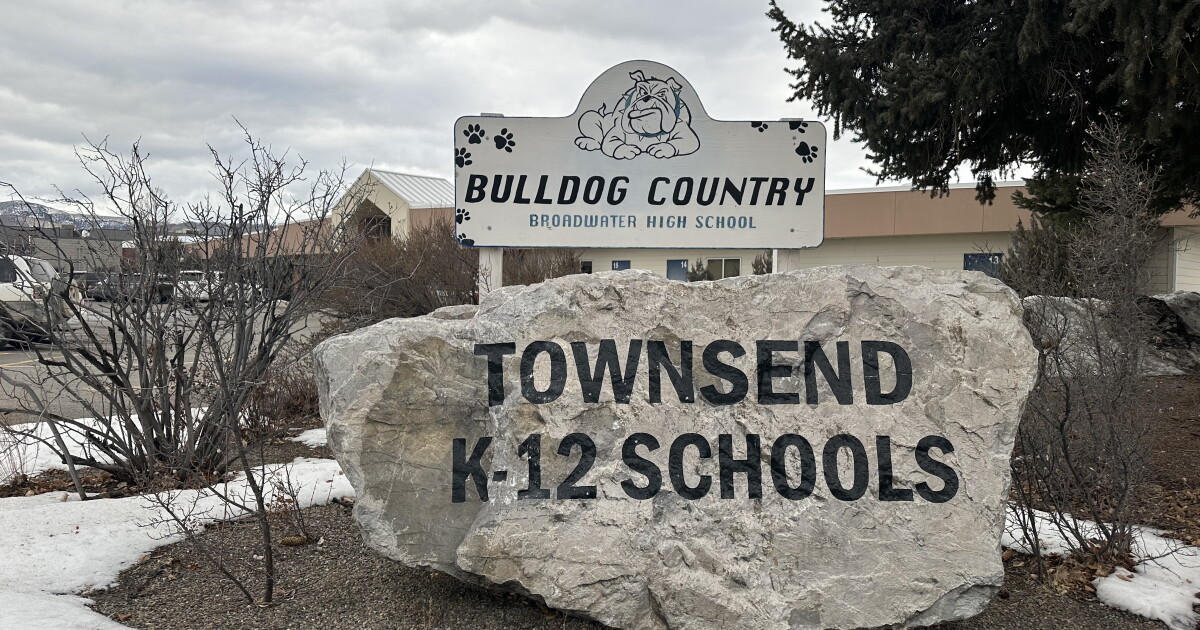 Montana school district discuss how four-day school week is going - Vimarsana News