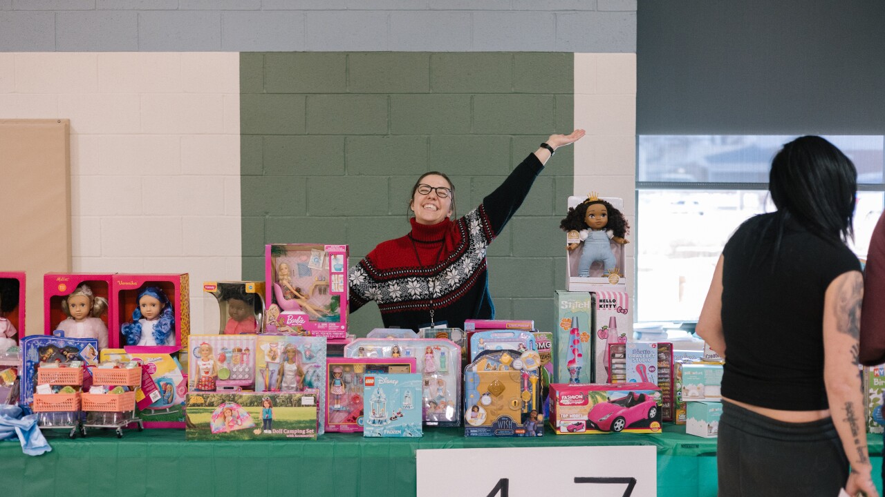 Englewood community event that connects local families with holiday presents needs your help.jpg