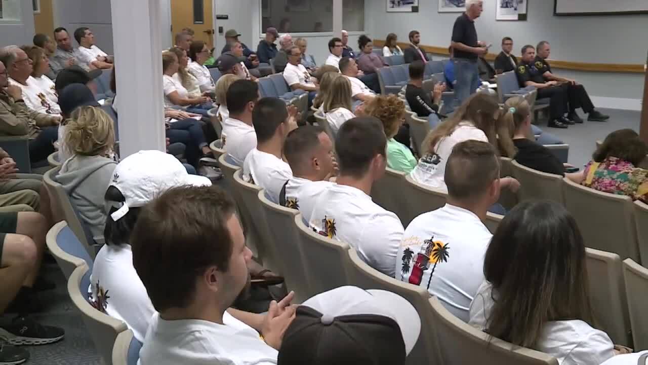 Jupiter Town Council meeting drew opponents of its own fire department. Oct. 17, 2023