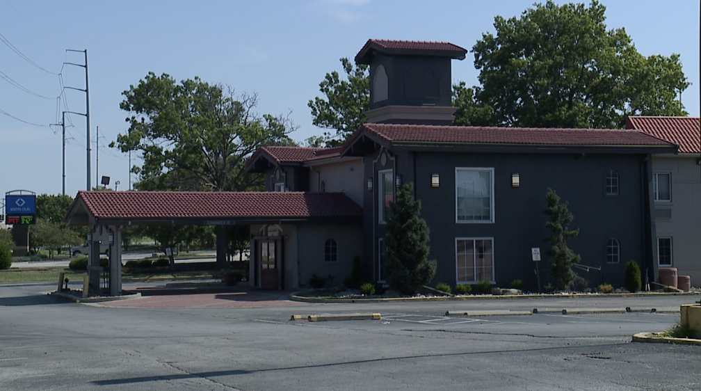 Lenexa La Quinta Inn hotel