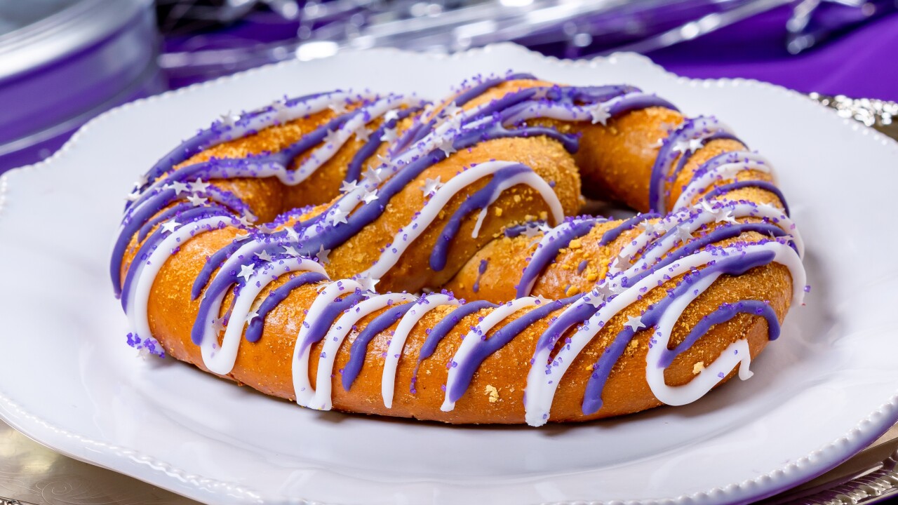 Disney 100 Celebration Food & Beverage – Violet Pretzel
