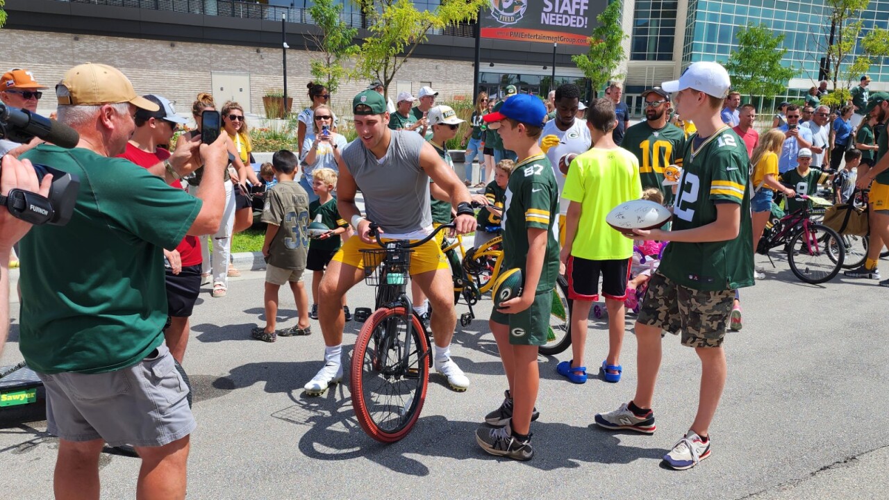 Kids connecting with Packers players during the annual DreamDrive