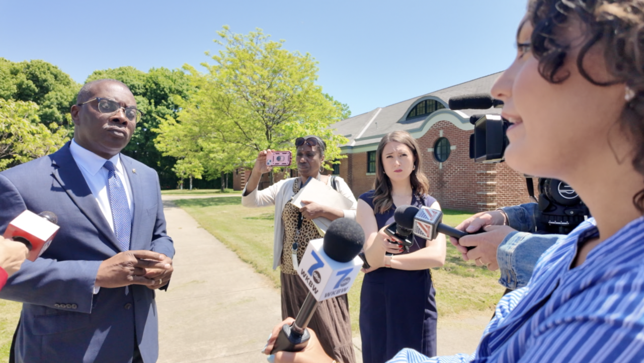 mayor byron brown