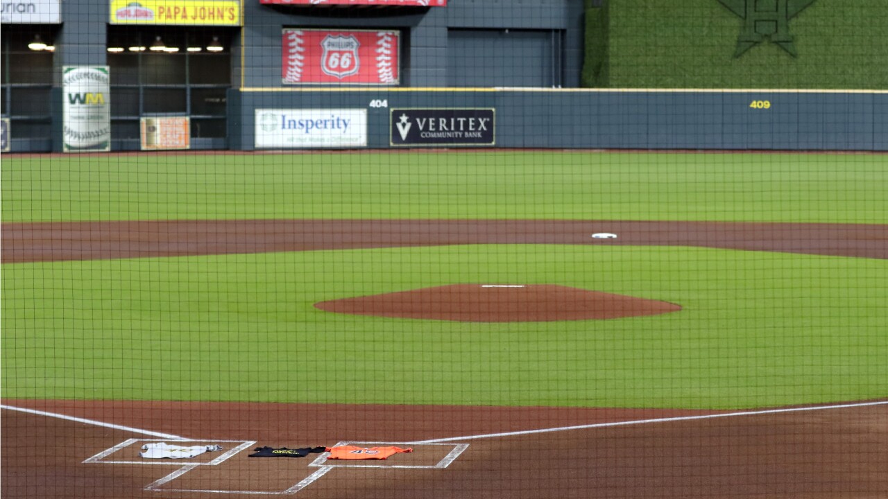 Astros walk off field