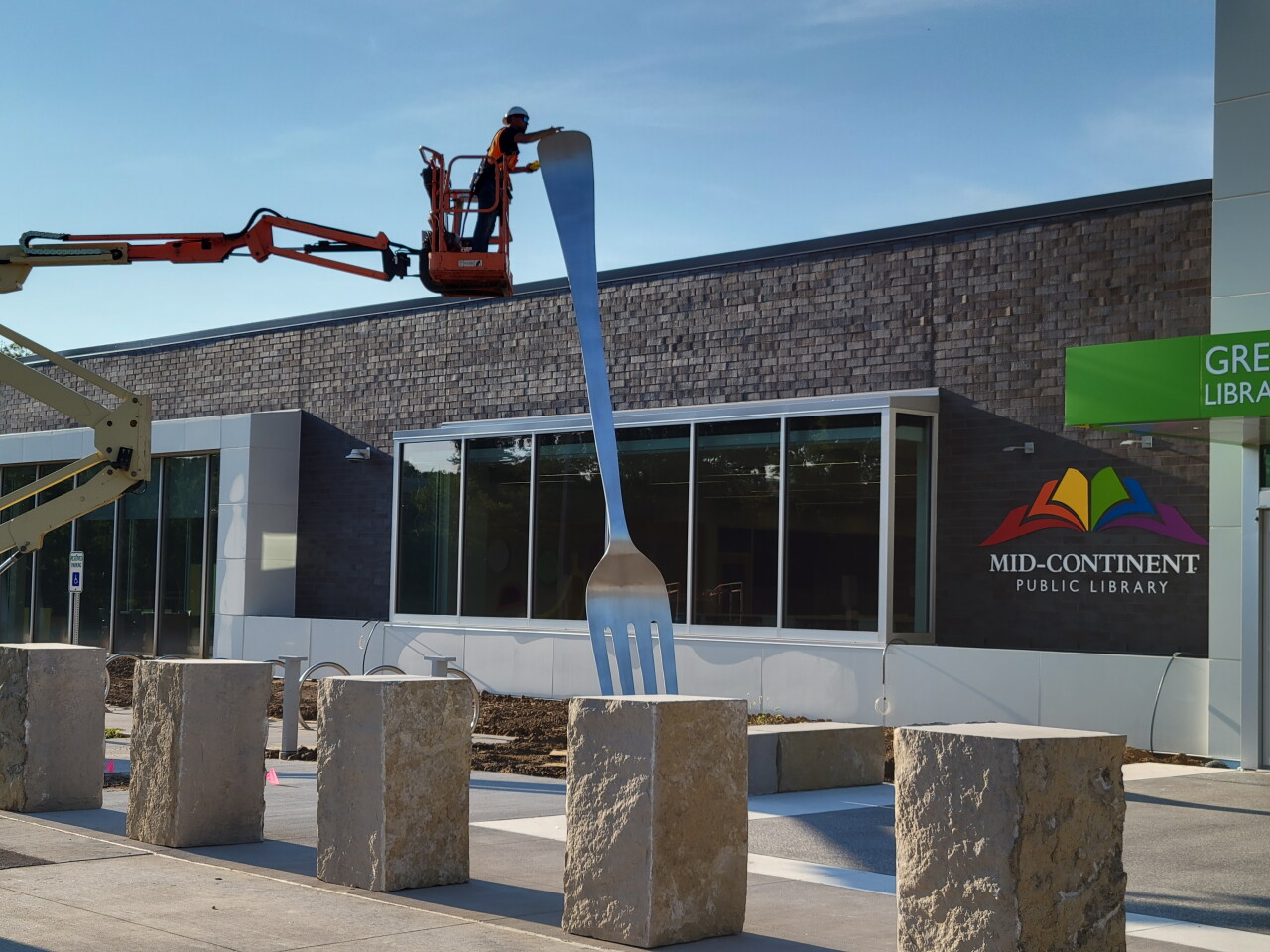 Fork Installation 2 MCPL Green Hill Tiney.jpg