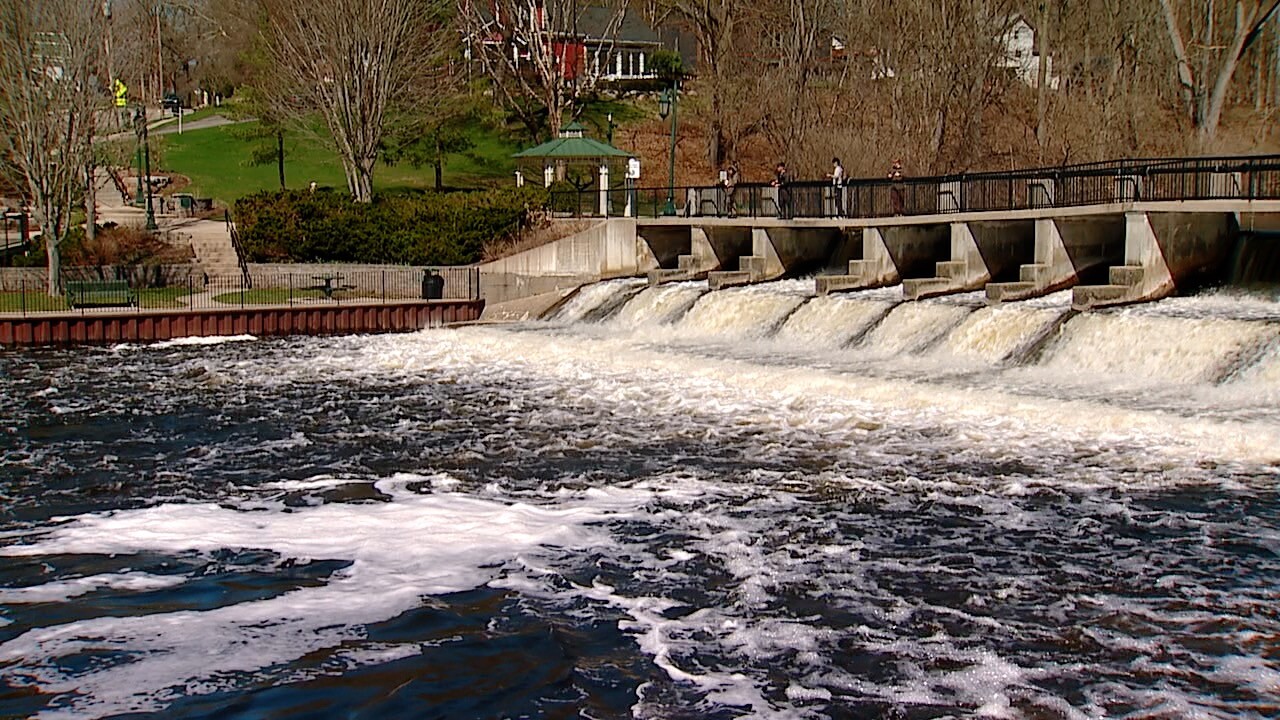 rockford dam .jpg