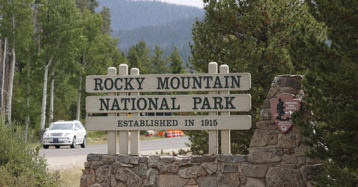 Boulder woman dies after 500-foot fall in Rocky Mountain National Park - Vimarsana News