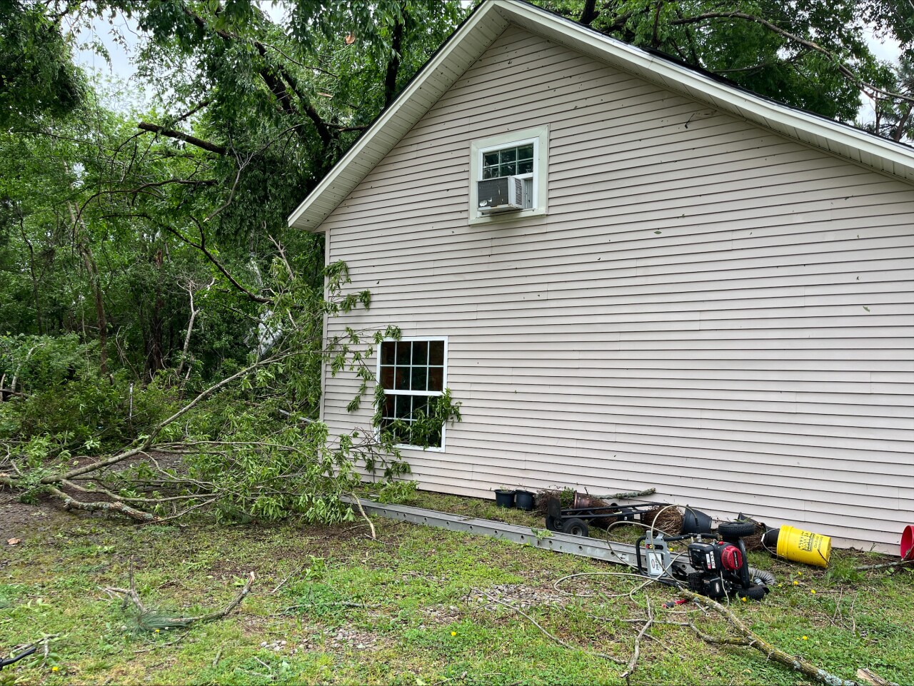 Okmulgee storm damage April 25