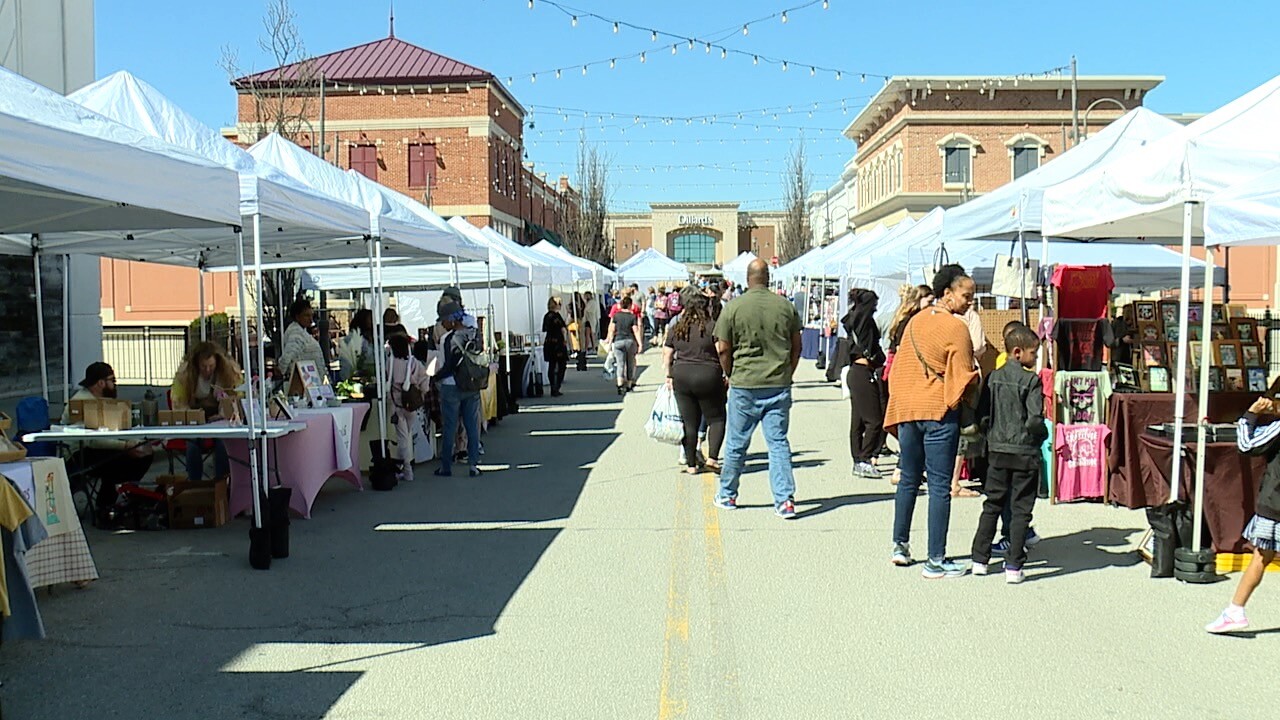 Strawberry Swing Web Pic 2.jpg