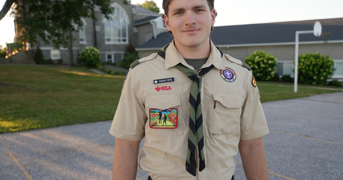 Carroll County Boy Scout on a mission to ease senior isolation one gift bag at a time
