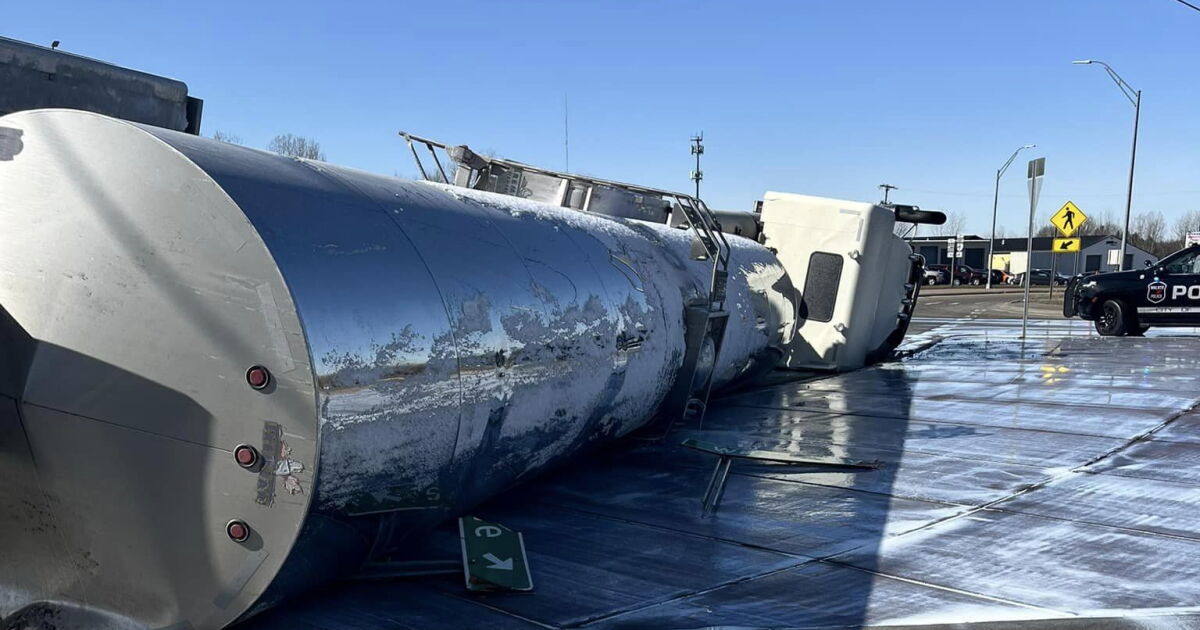 Road closed as milk tanker truck overturns in Walker - Vimarsana News