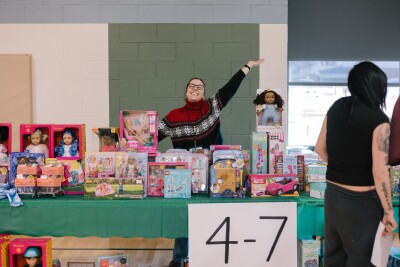 Englewood community event that connects local families with holiday presents needs your help.jpg