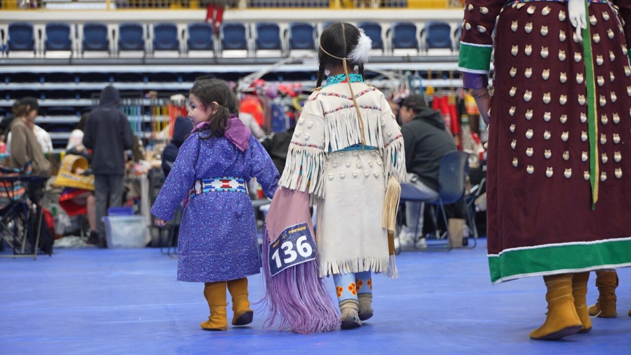 powwow5_1.13.1.jpg