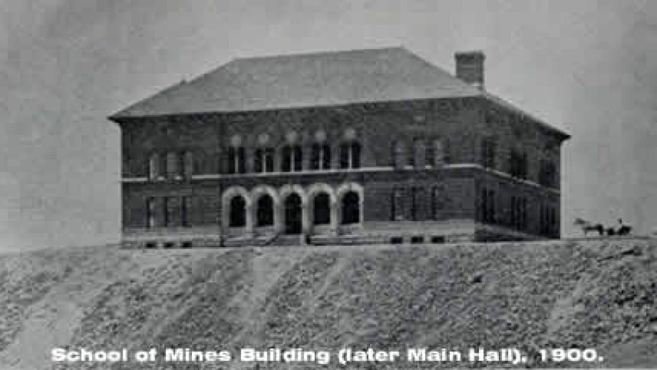 mainhall.jpg