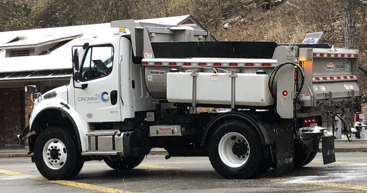 Cincinnati highway crews face record-setting snowfall on high of COVID-related employees scarcity