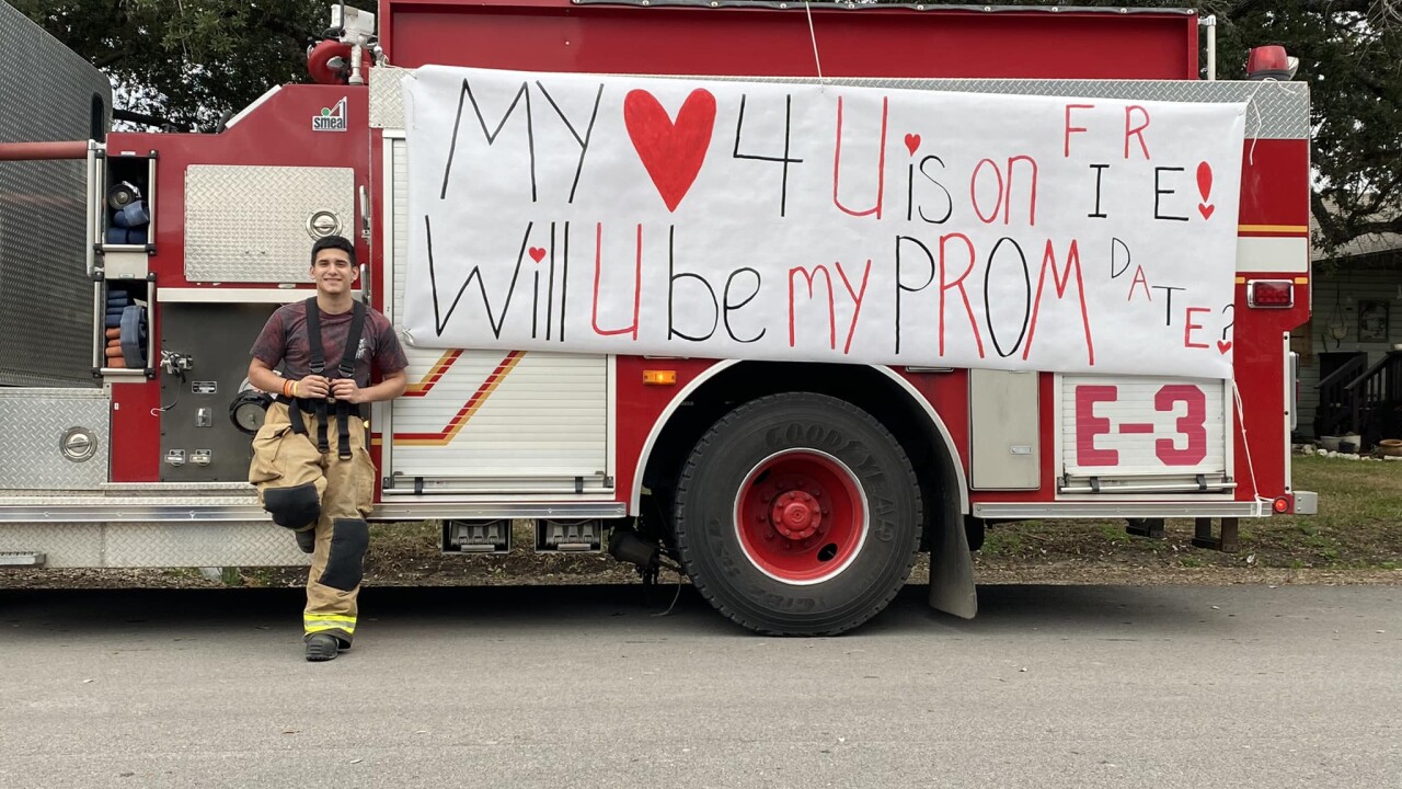 Refugio junior firefighter nails a "fire" prom proposal