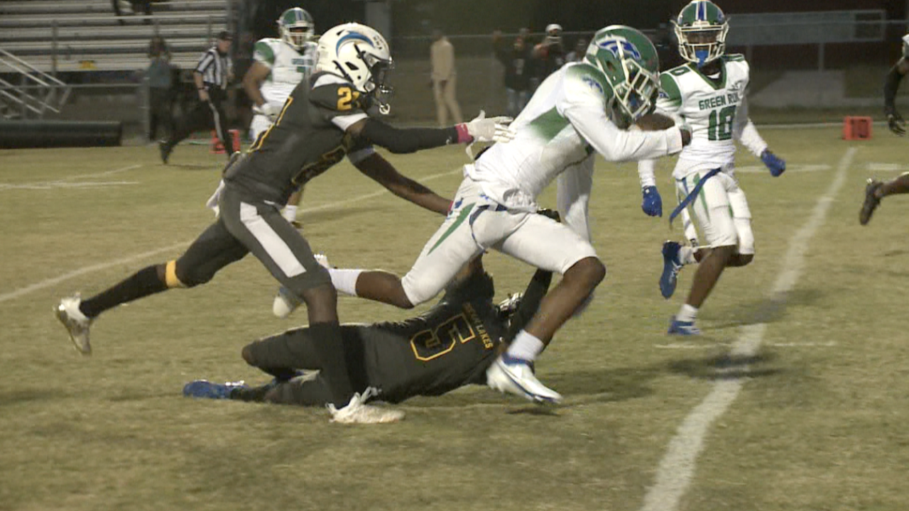 Green Run football beats Ocean Lakes.png