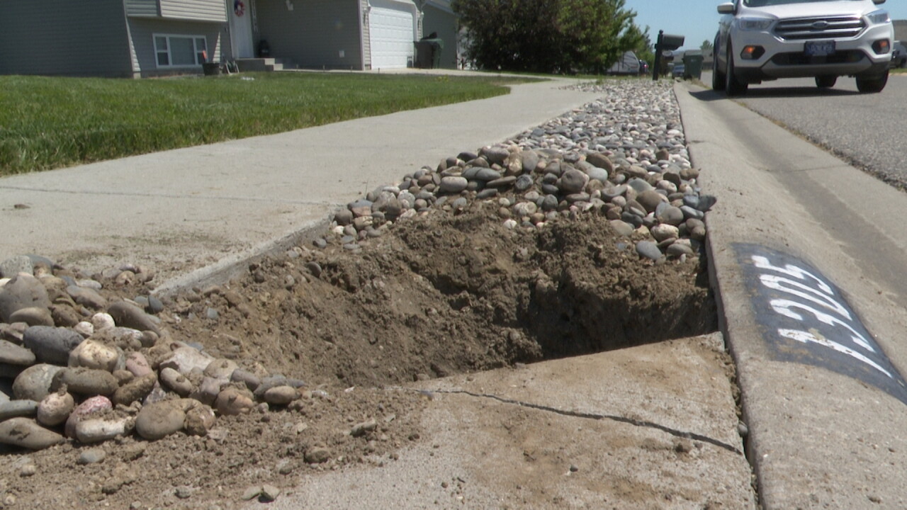 Mailbox post hole