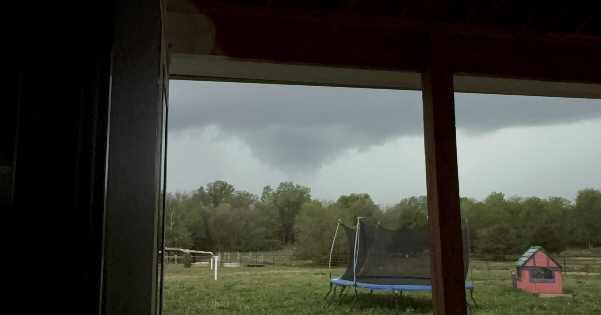 NWS: EF1 tornado confirmed in Belton, Missouri