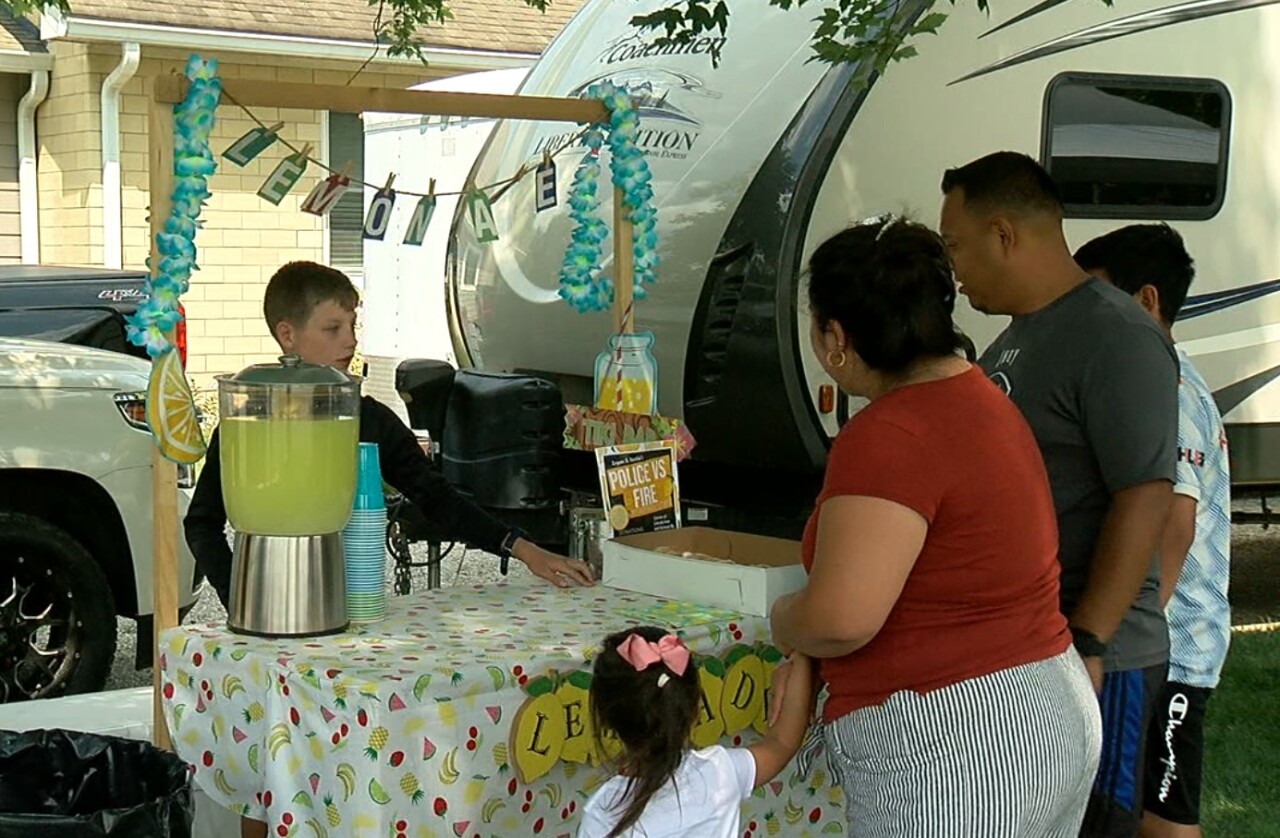 lemonade stand6.jpg