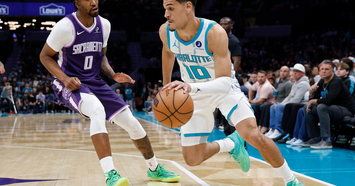 Photo: Fox13now Kings Hornets Basketball