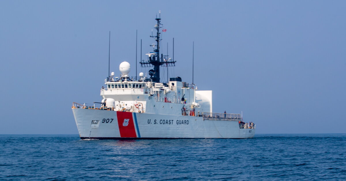 Coast Guard searching for man who fell overboard Carnival Magic - Vimarsana News