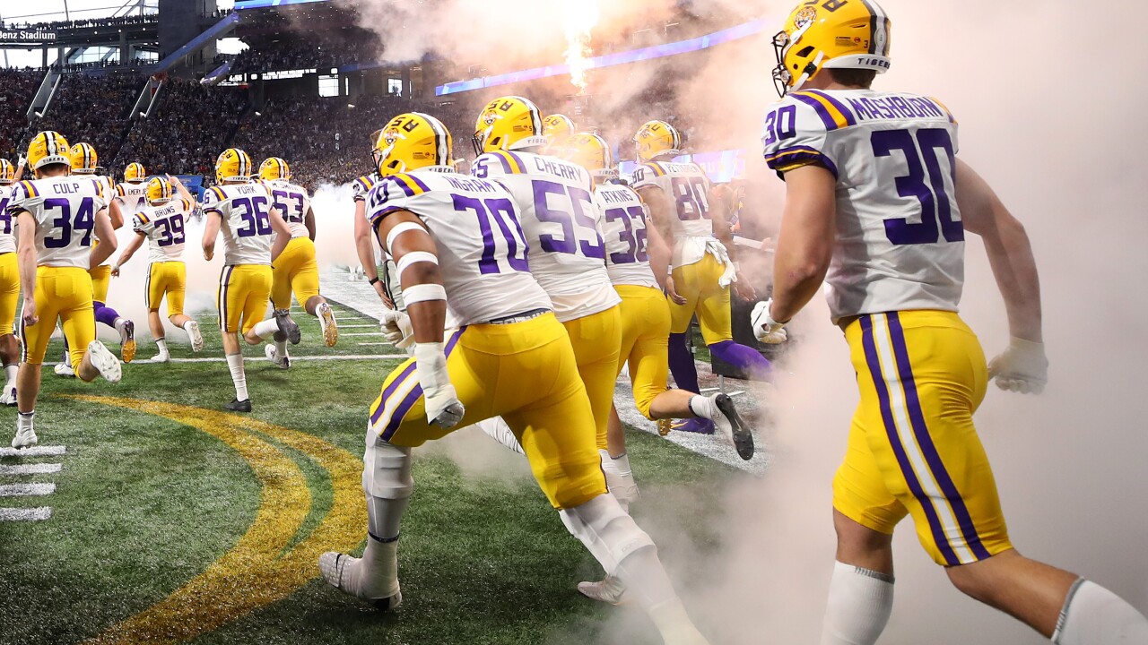 Hungry For A Championship Lsu And Clemson Face Off In College