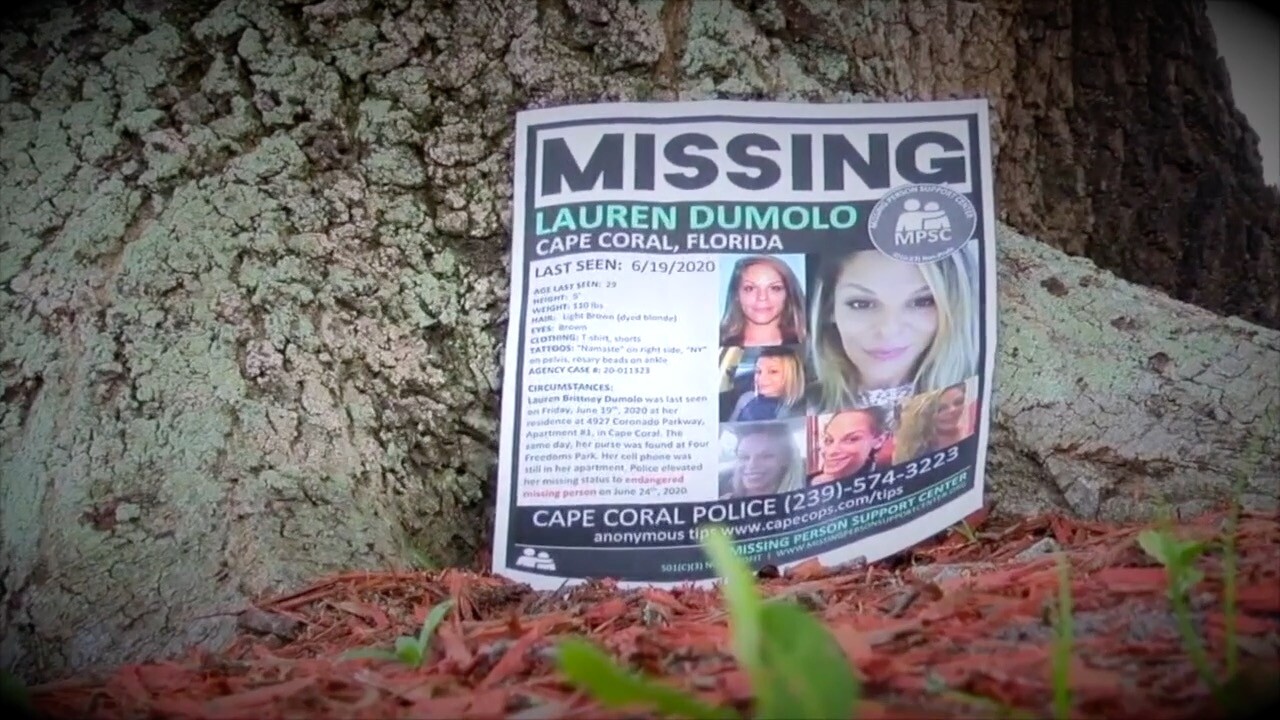 Missing persons flyer of Lauren