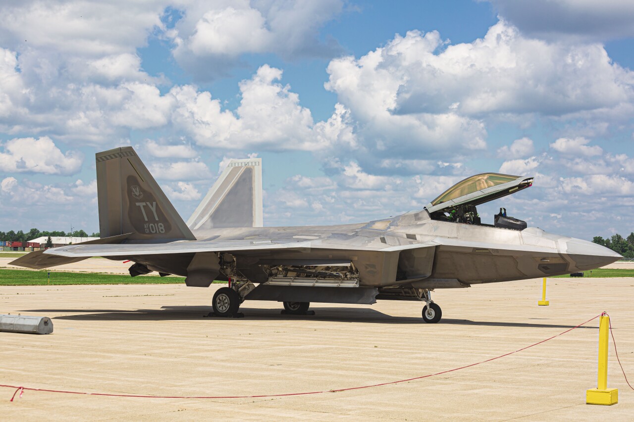 F-22 RAPTOR