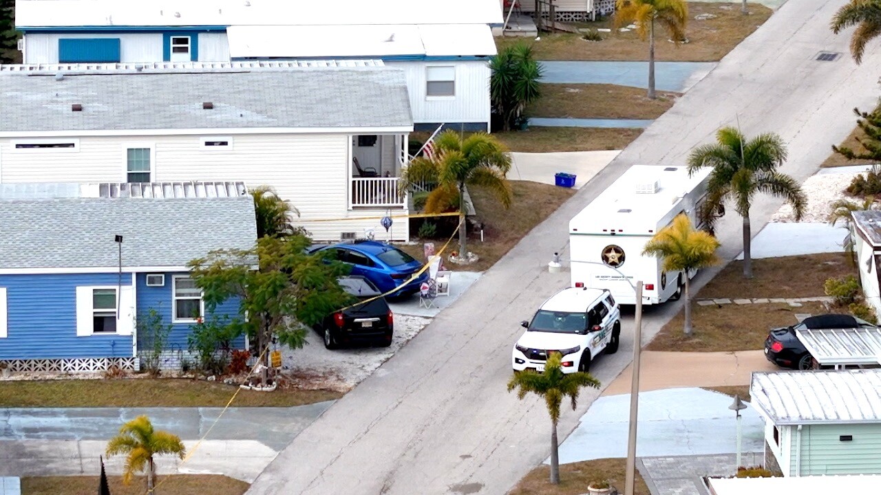 Mobile command center and squad car on Delft Avenue