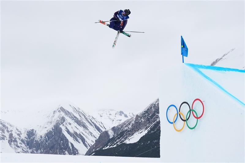 Konnor Ralph competes in Men's Slopestyle Finals
