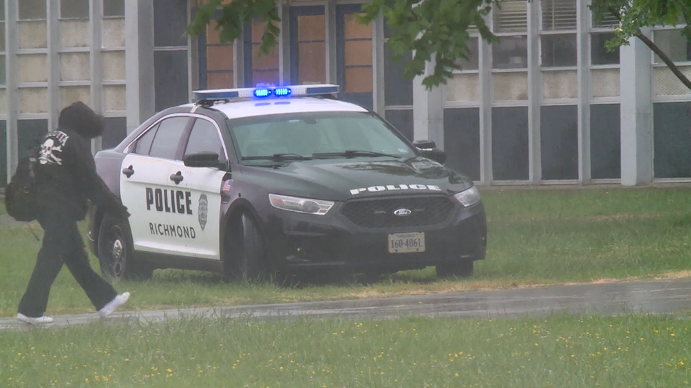 Richmond Police outside George Wythe High School