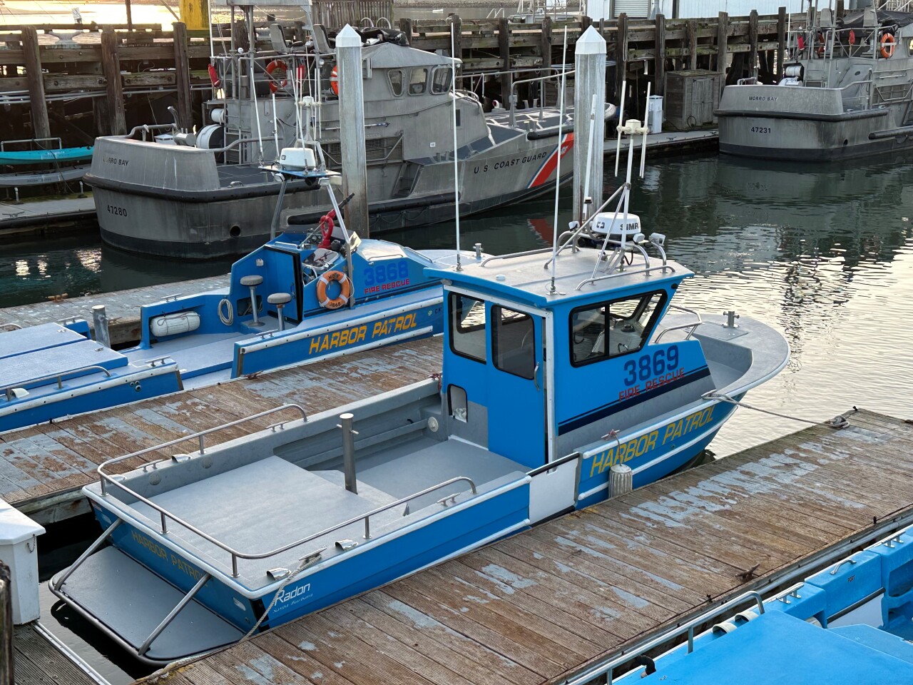 harbor patrol boat 3869.jpg