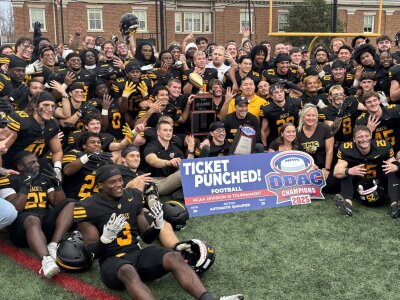 Randolph-Macon Clinches ODAC title, downs Hampden-Sydney 42-14