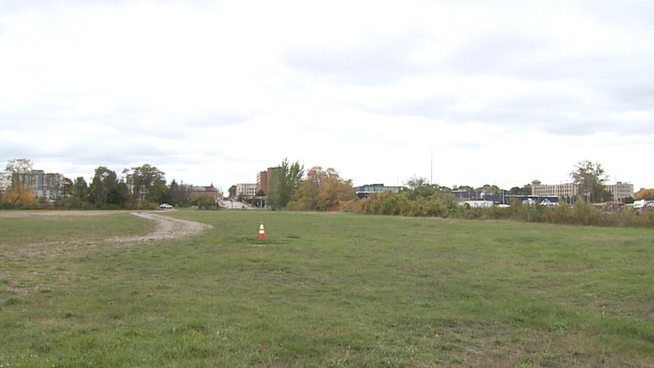 MUSKEGON PARK 3.jpg