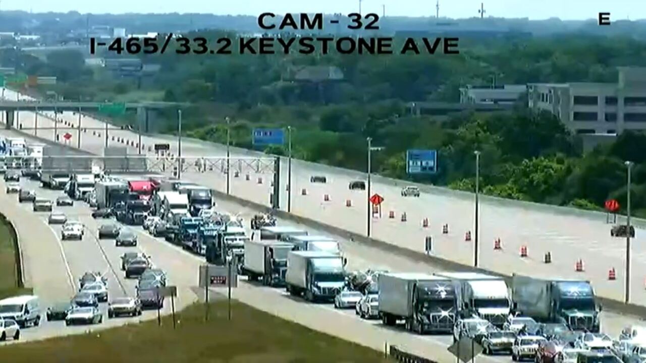 Mother, twin daughters killed, seven injured after serious crash on