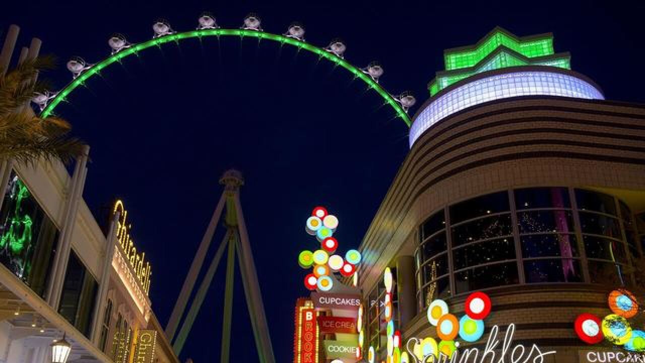 150 People Stuck On High Roller Friday Night 150 People Stuck On High Roller Friday Night