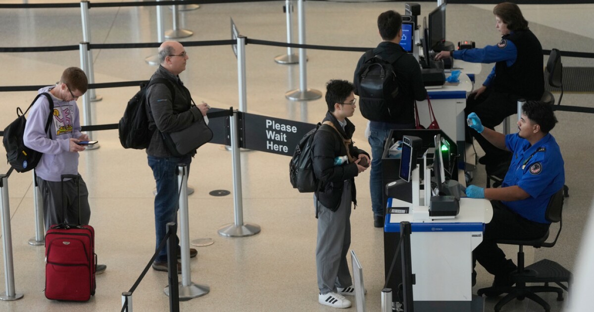 Airport security lines grow as DHS shutdown enters fourth week