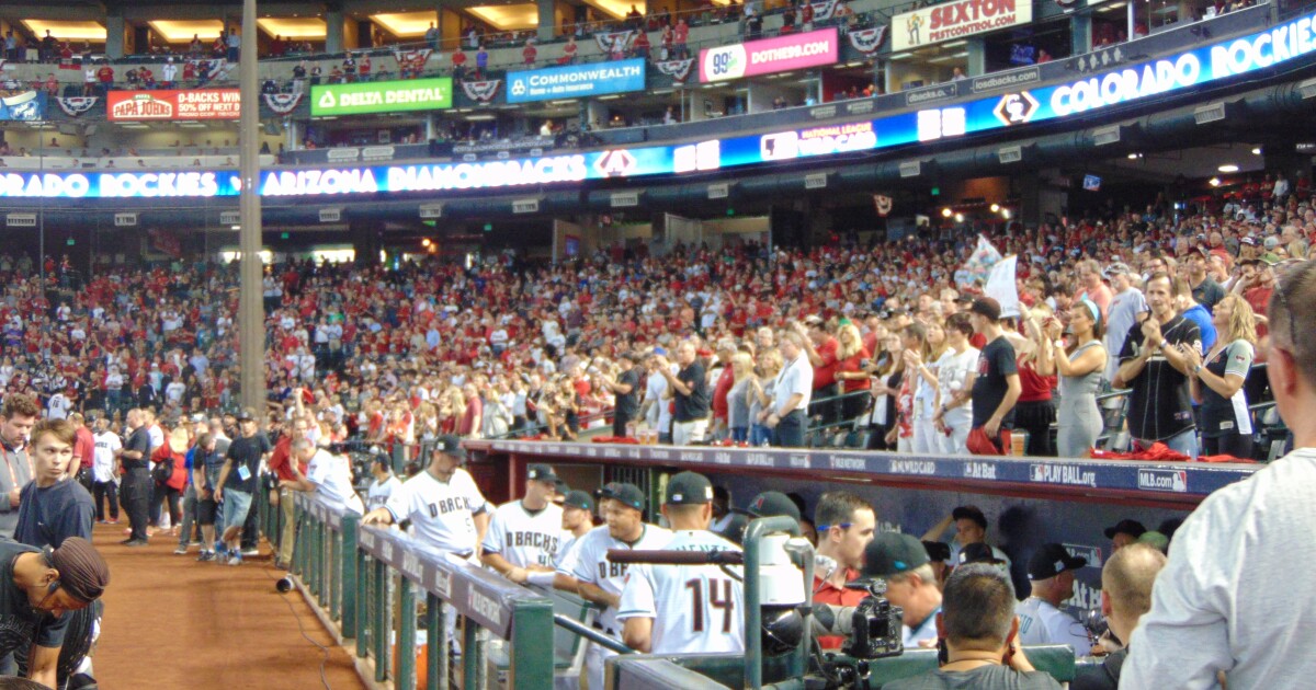 AZ Diamondbacks to give fuel discount cards to first 15,000 fans in