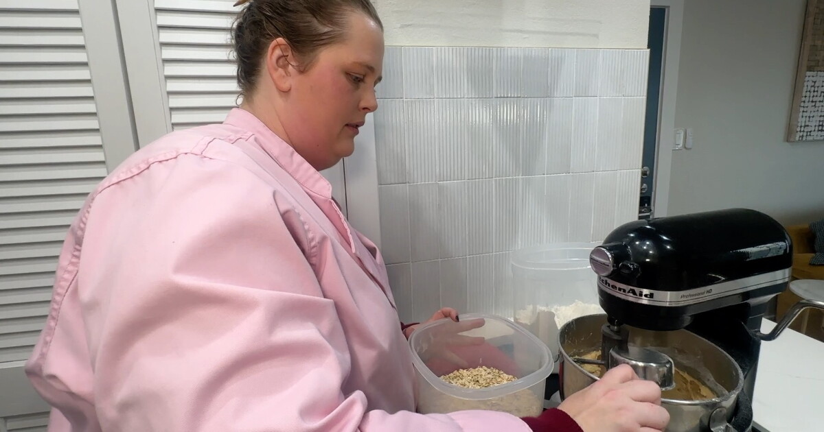 Corpus Christi woman bakes her way into Cake Boss' competition - Vimarsana News