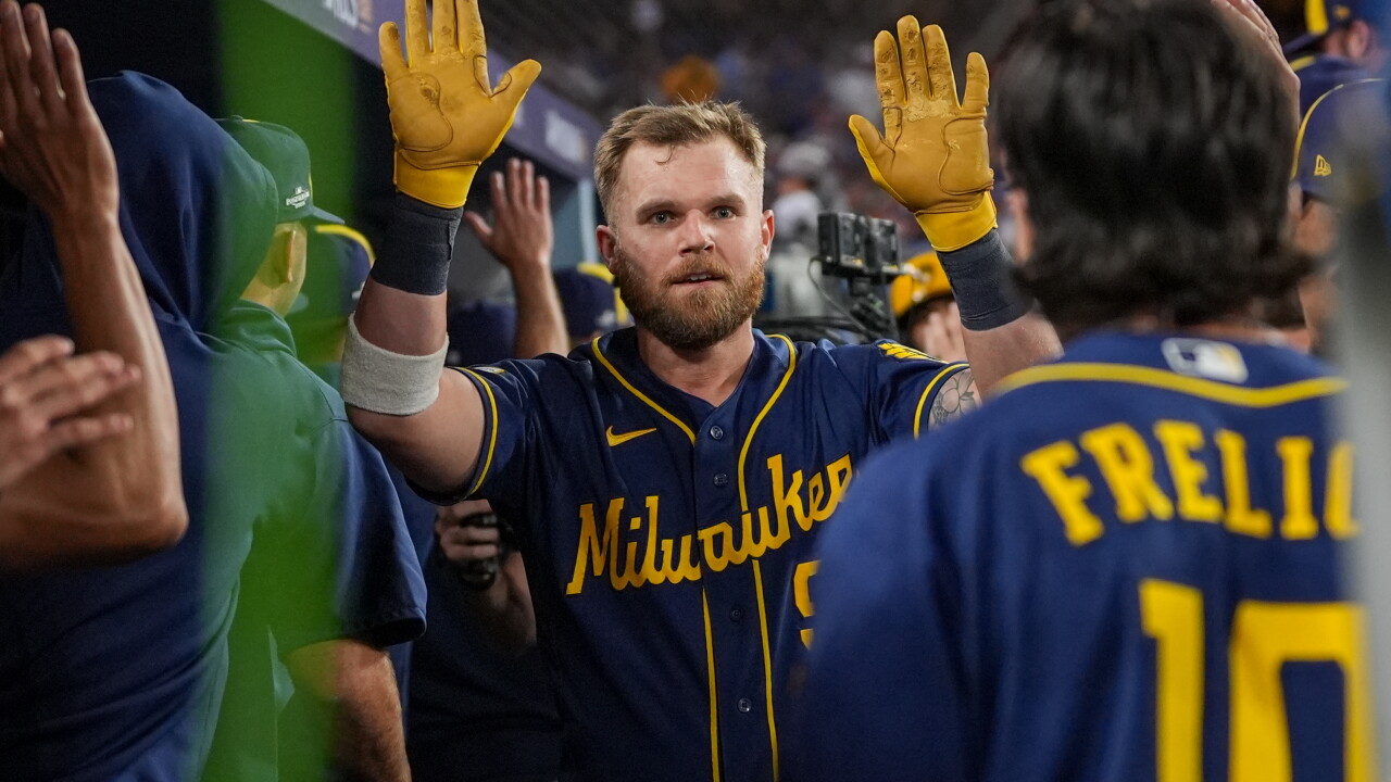 NLCS Brewers Dodgers Baseball