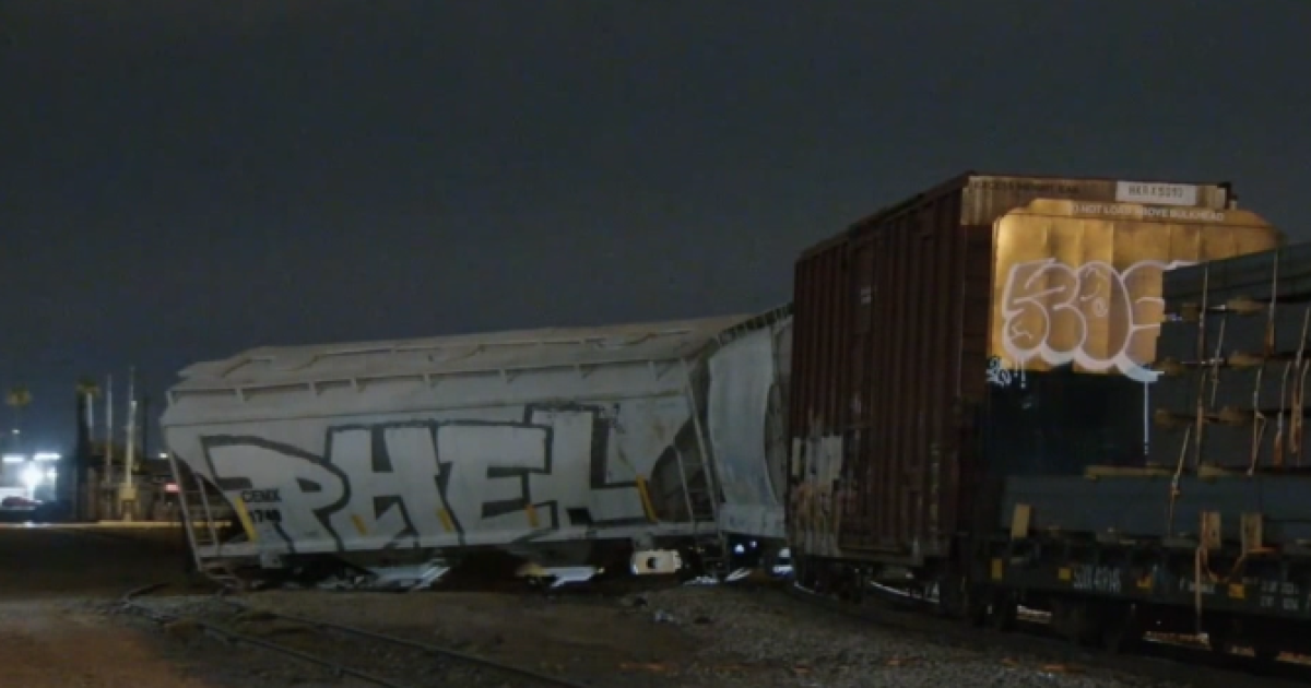 Coverage image for: 'Minor' train derailment causes traffic restrictions in Mesa