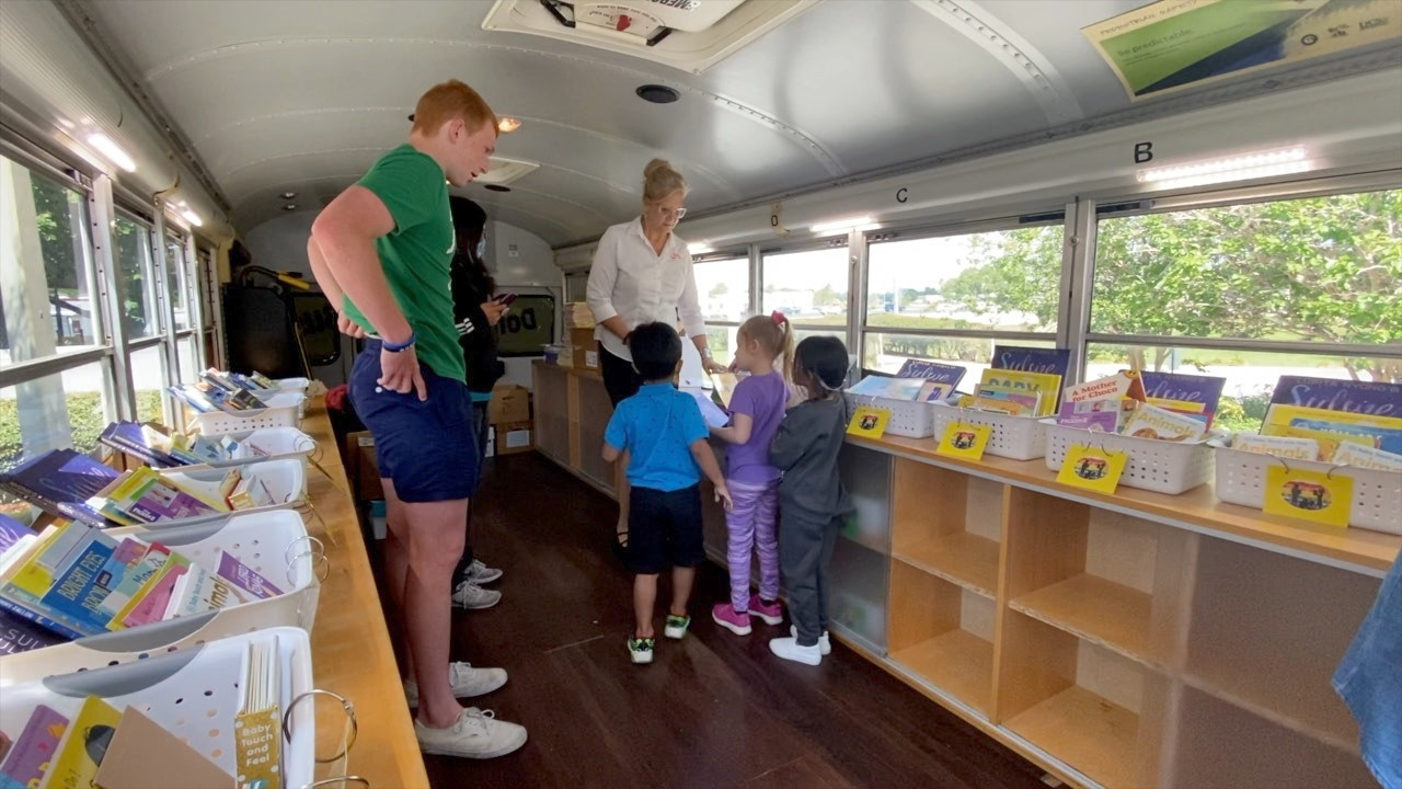 Pinellas County Schools Book Bus3.png