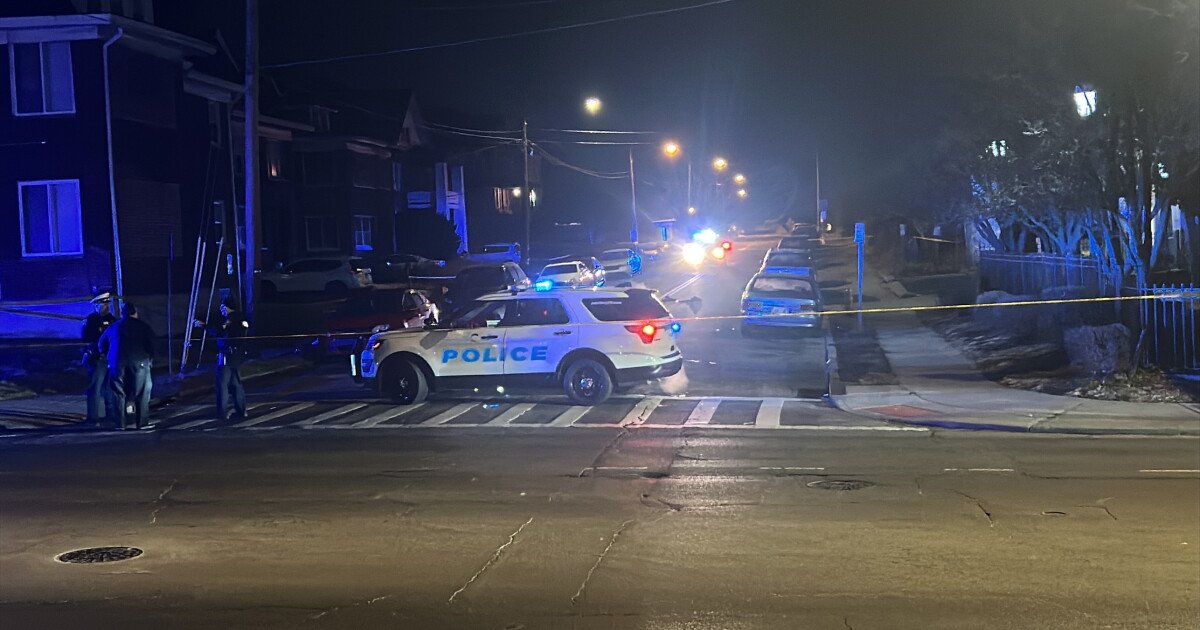 CPD: 19-year-old man injured in Avondale shooting