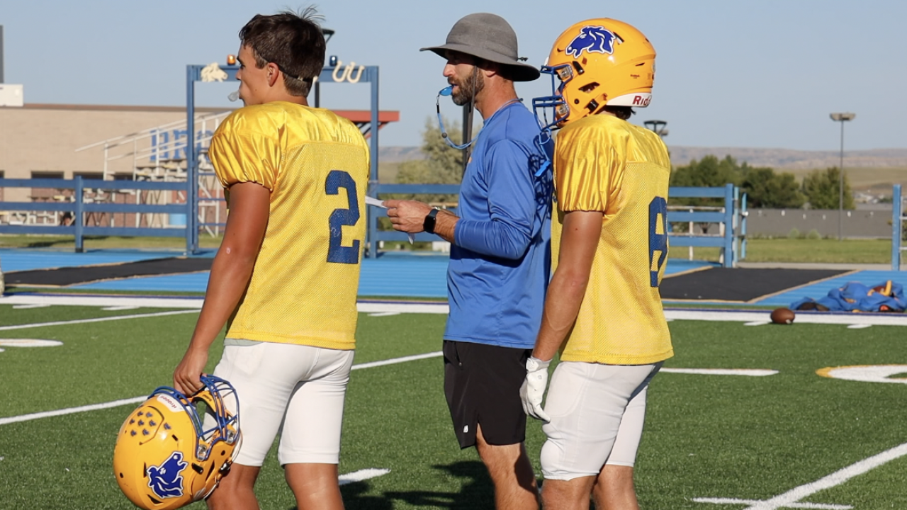 Sheridan Broncs FB.png