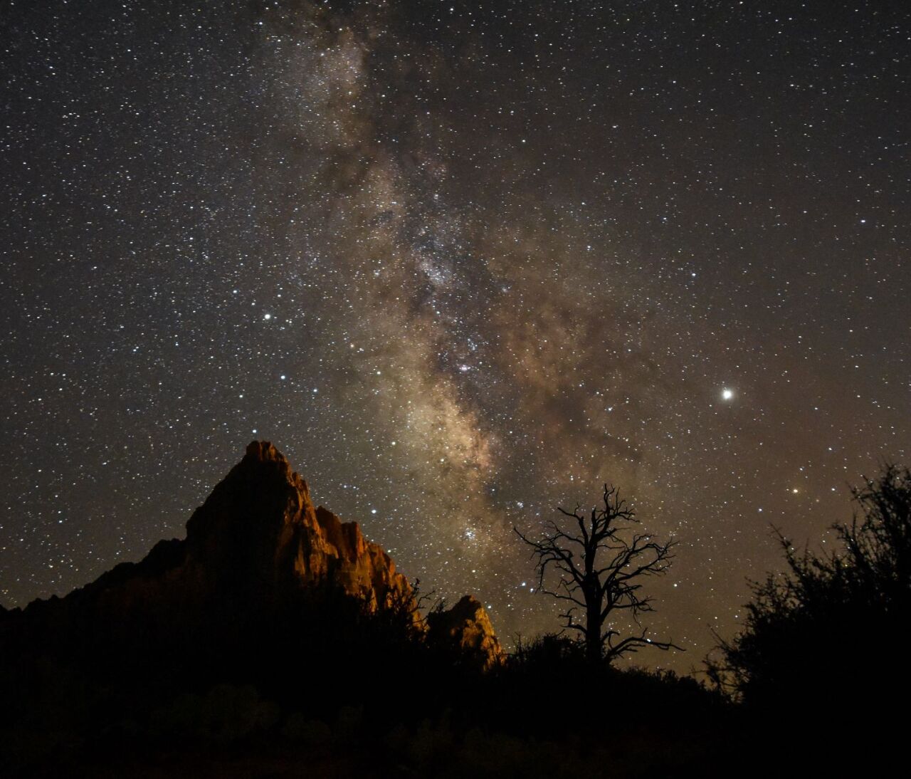 Watchman from Pa'rus - NPS - Avery Sloss.jpg
