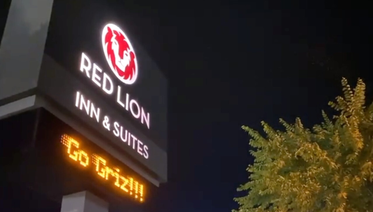 Missoula Red Lion Inn Night