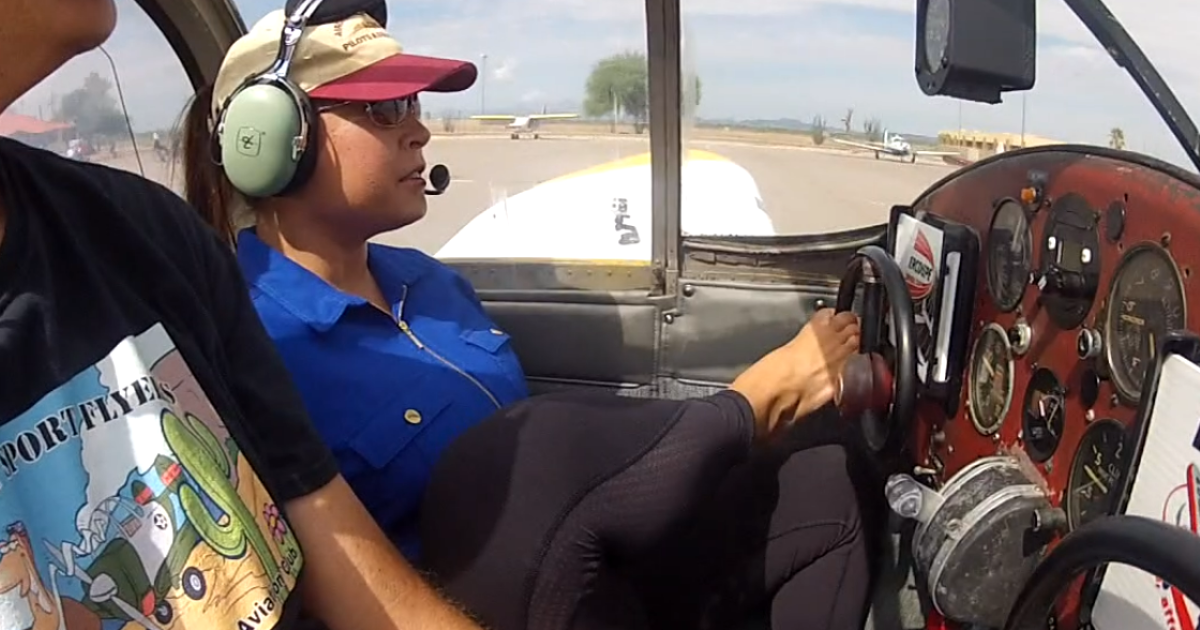 tucson-pilot-born-without-arms-honored-in-national-museum