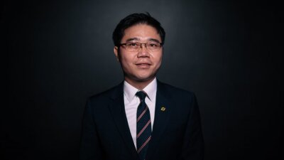 Ji Seong-ho portrait.