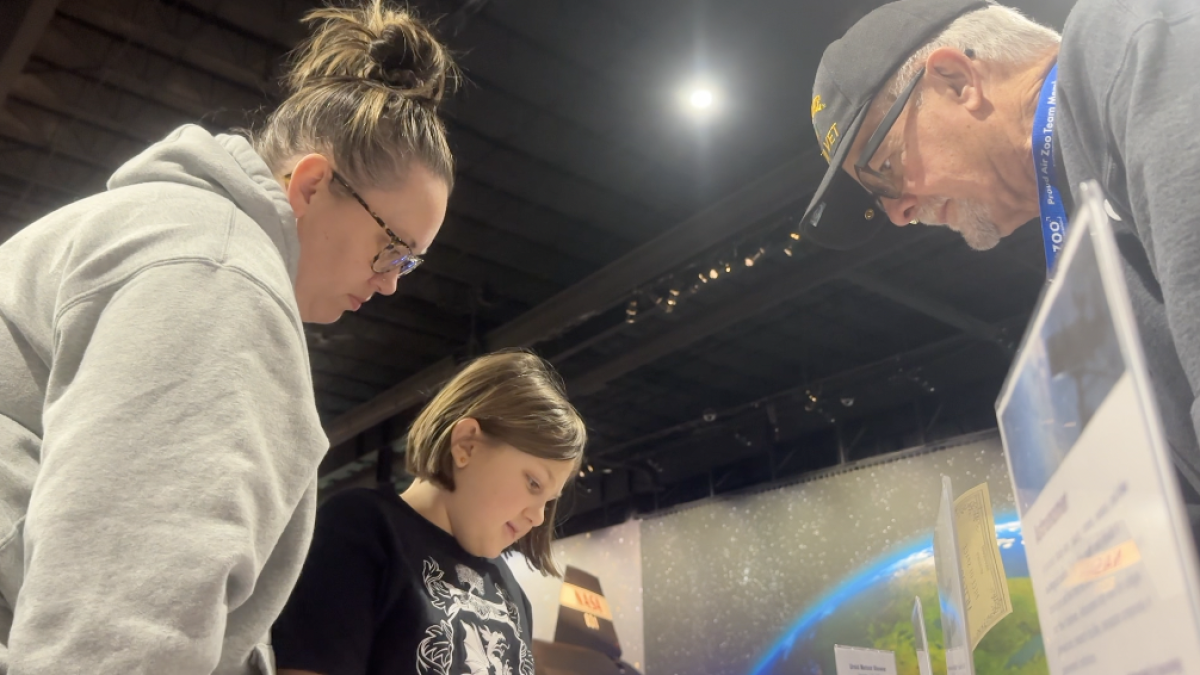 Air Zoo offers free winter break activities, free admission for families with SNAP benefits